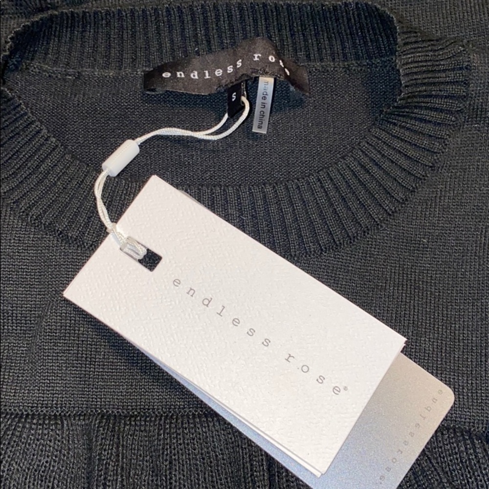 New Endless Rose ruffle sweater - Picture 12 of 12